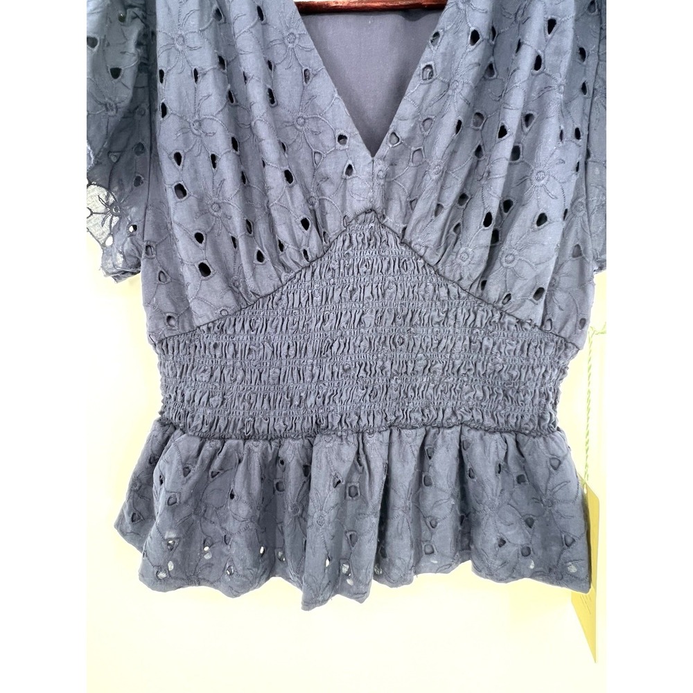 Birds of Paradis Trovata Top Womens S Navy Blue Eyelet Smocked Peplum Blouse - Picture 6 of 9